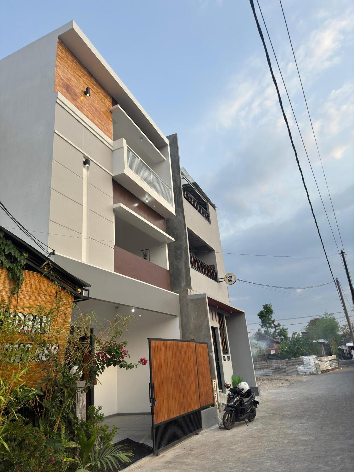 Han Gang Syariah Ponorogo Екстер'єр фото